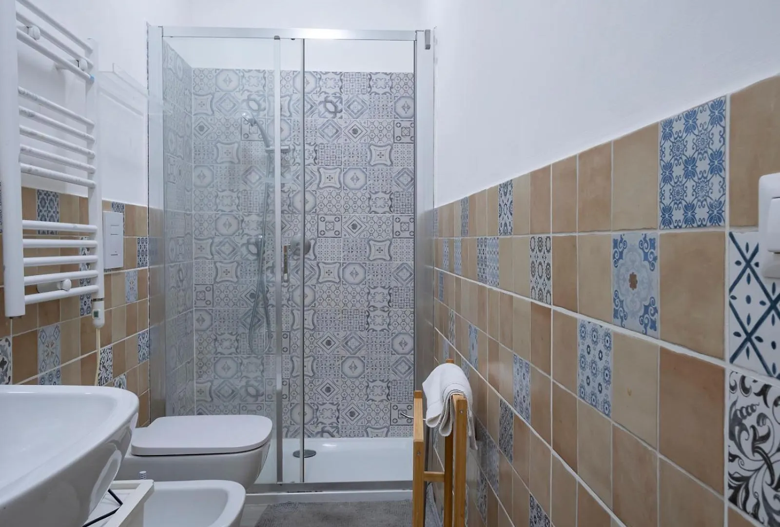 I Host Apartment - Ferrante Aporti 24 Milano 0*,